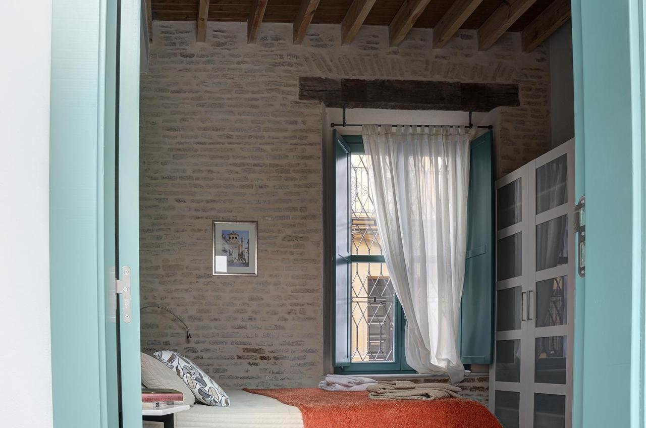 Bed & Breakfast Casa Palacio El Condestable De Seville
